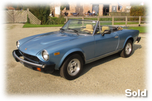 Fiat 2000 Spider 124 Pininfarina 1980