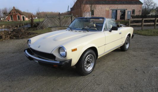 Fiat 124 Spider 2000 – 1980 — SOLD