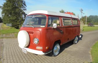 Volkswagen T2a 1970 PopTop VAN — SOLD