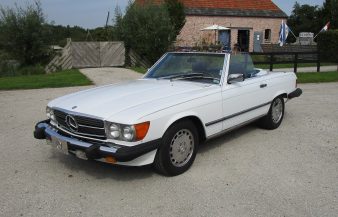 Mercedes W107 560 SL 1988 — SOLD