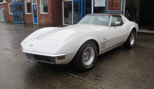 Chevrolet Corvette C3 1971 Stingray T-Tops — SOLD