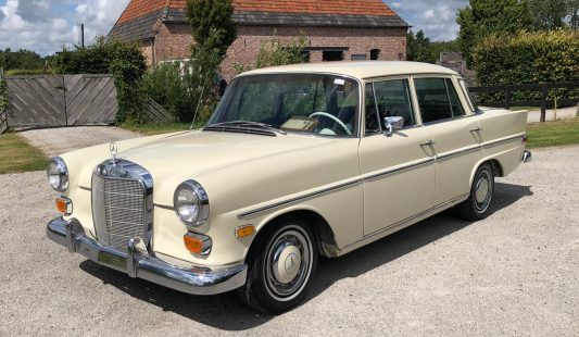 Mercedes W110 230 1968 — SOLD