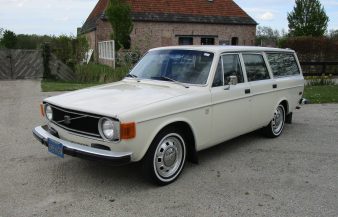 Volvo 145 De Luxe S 1973 — SOLD