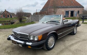 Mercedes W107 380 SL 1983 — SOLD