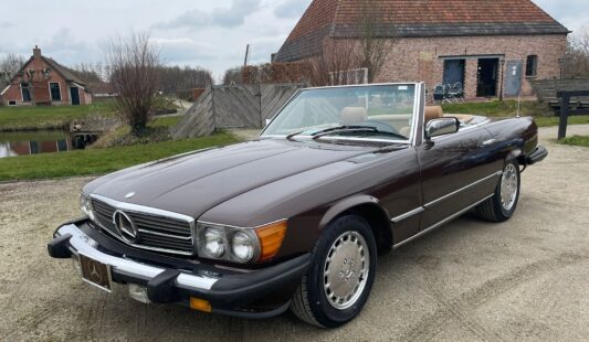 Mercedes W107 380 SL 1983 — SOLD