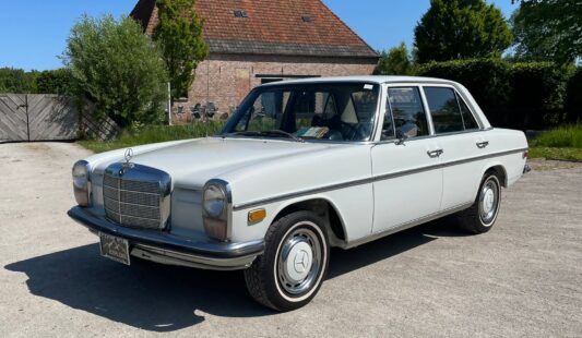 Mercedes W115 220 D 1971 — SOLD