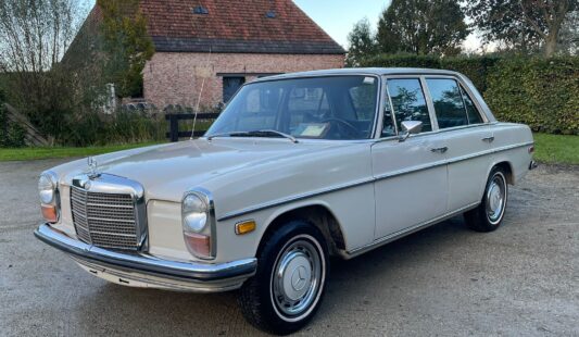 Mercedes W115 220 D 1971 — SOLD