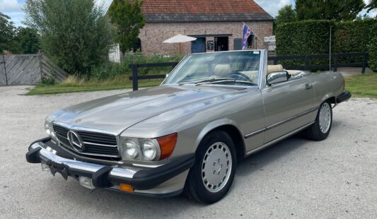 Mercedes W107 560 SL 1986 — SOLD