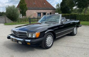 Mercedes W107 560 SL 1986 — SOLD