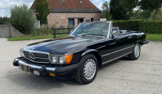 Mercedes W107 560 SL 1986 — SOLD
