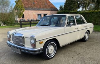 Mercedes W114 250 1970 — SOLD